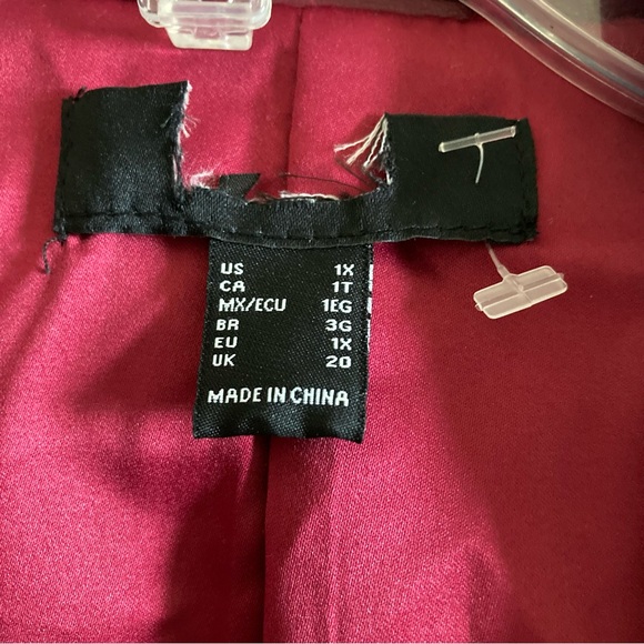 Forever 21 Cropped Belted Zip-Up Faux Lather Moto Jacket | New without Tags - Picture 8 of 8